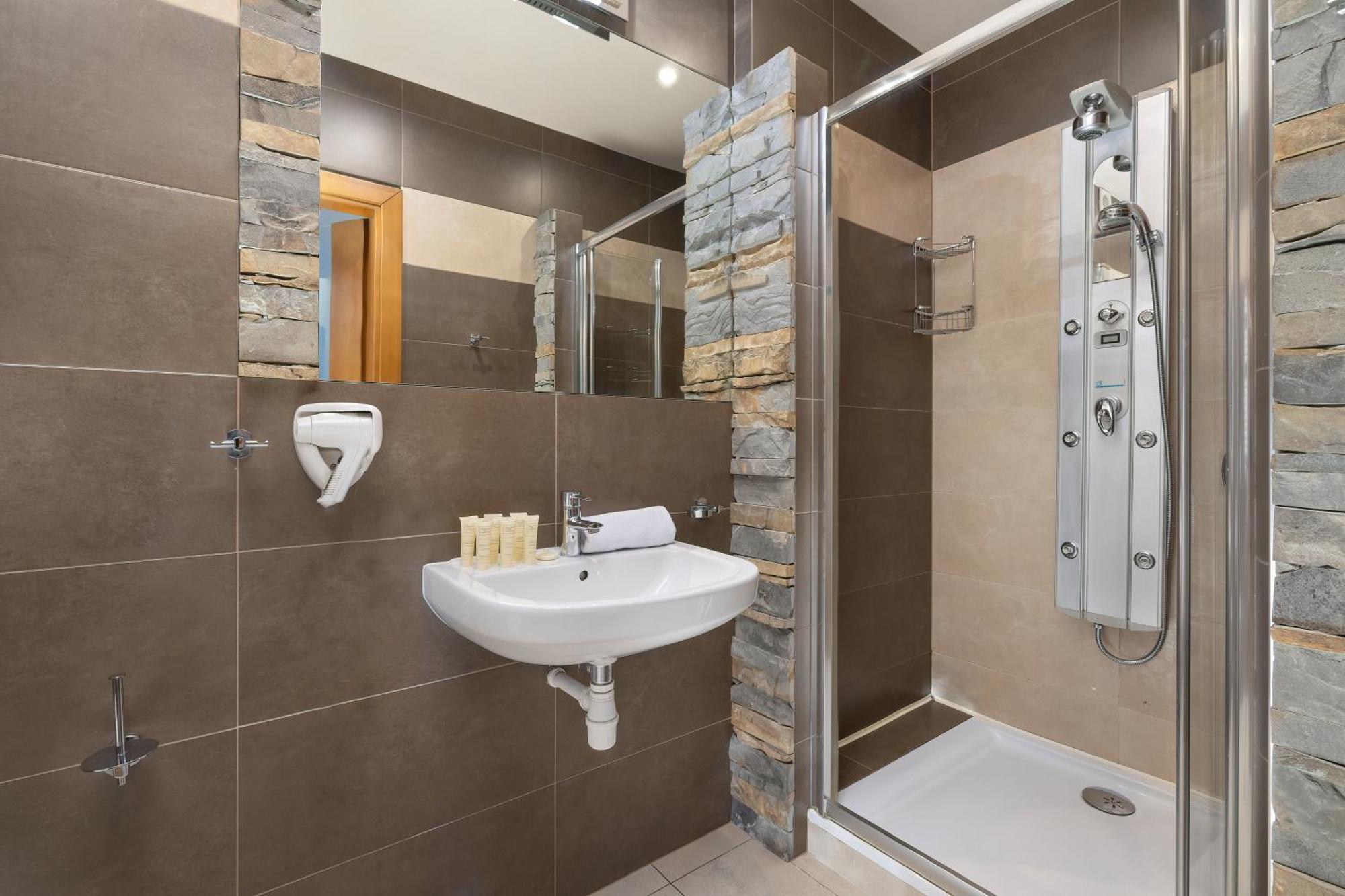 Przestronne Apartamenty W Zakopanem Z Trzema Sypialniami I Parkingiem By Noclegi Renters المظهر الخارجي الصورة